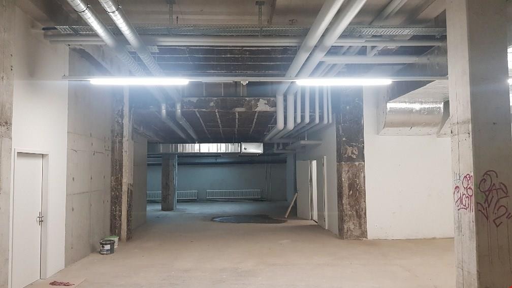 251m² commerciale