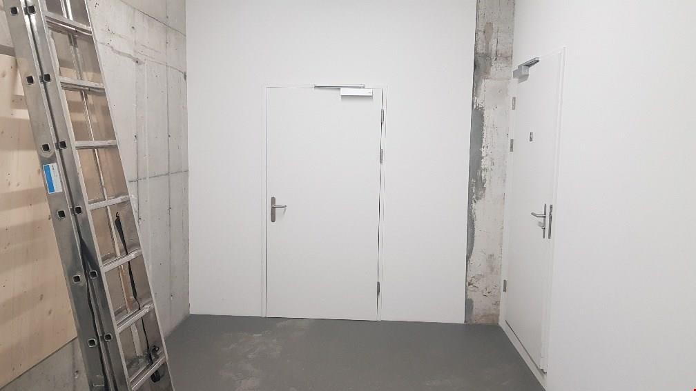 251m² commerciale