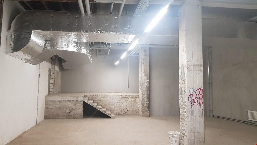 251m² commerciale