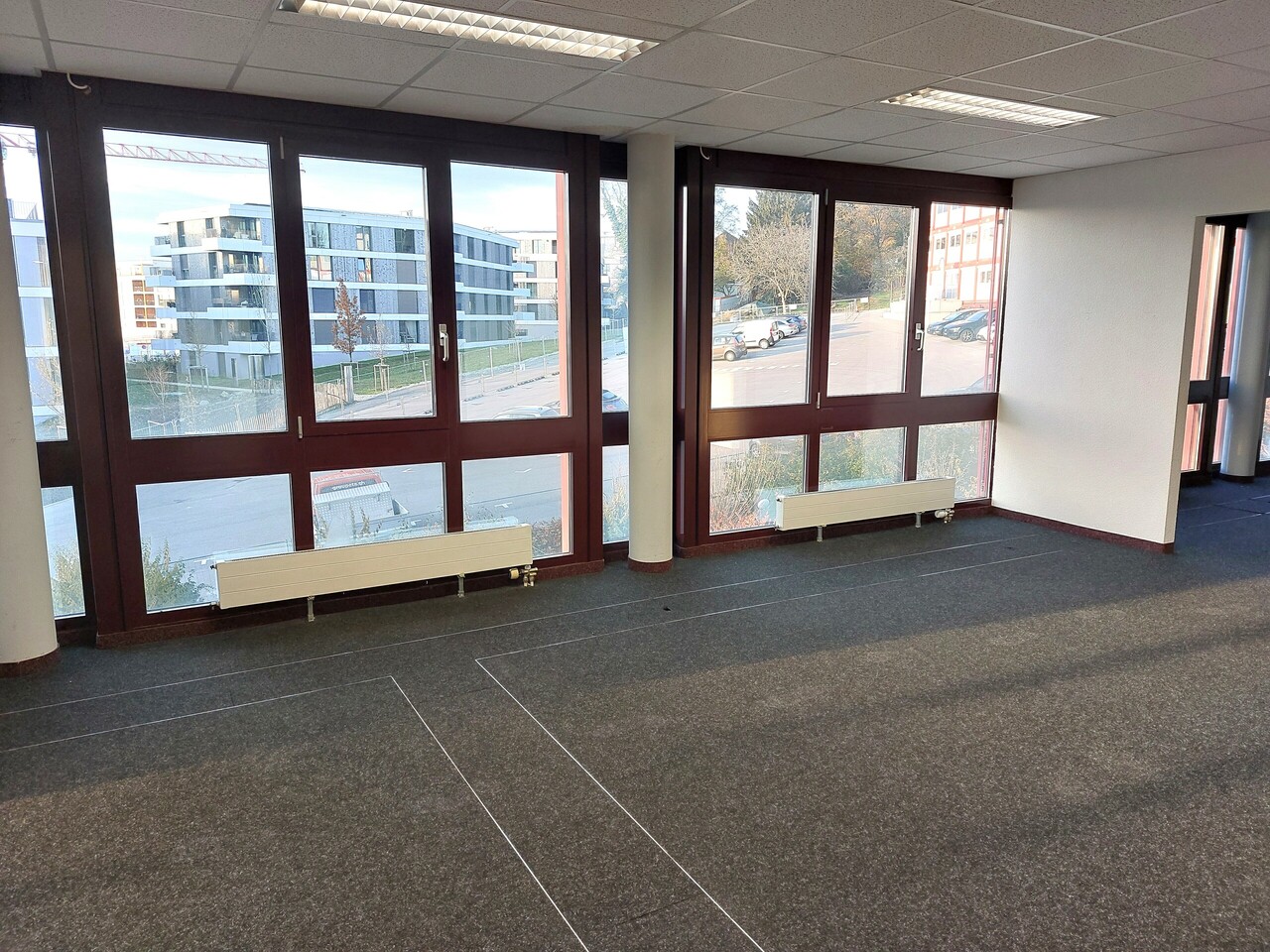Office, photo 1 of 3