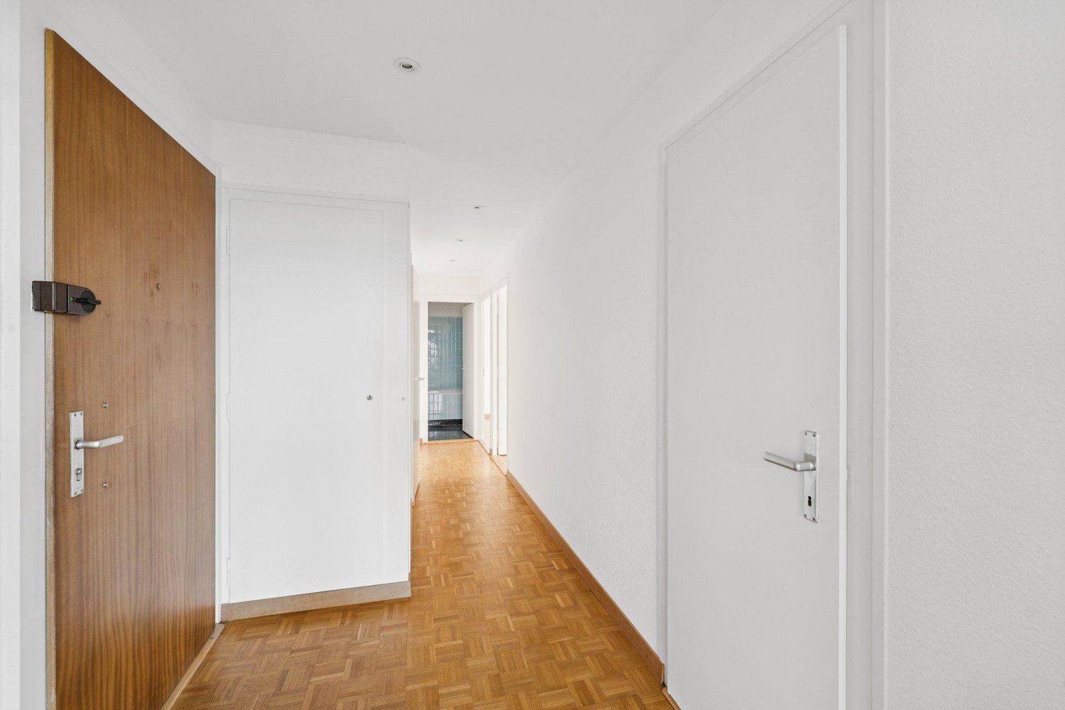 4 rooms apartment, photo 5 of 8