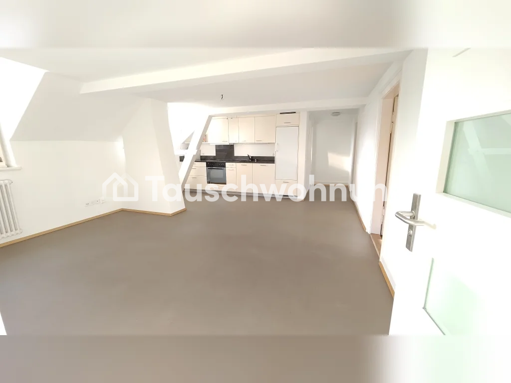 3 rooms attic flat, photo 2 of 6