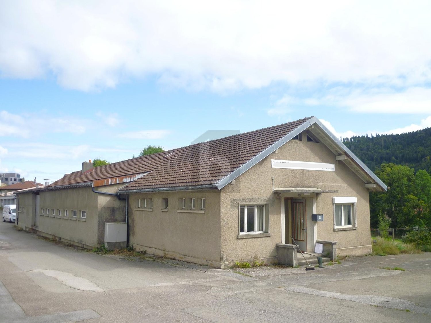 250m² industrial object, photo 1 of 4
