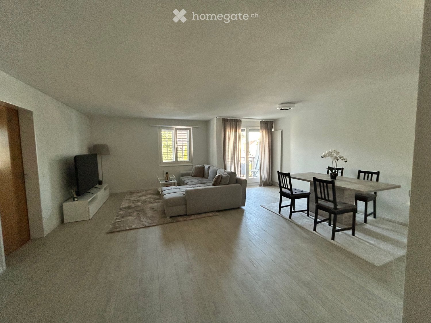 2 rooms apartment, photo 2 of 5