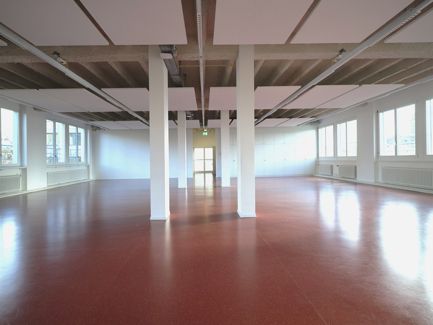1100m² commercial, photo 3 of 10