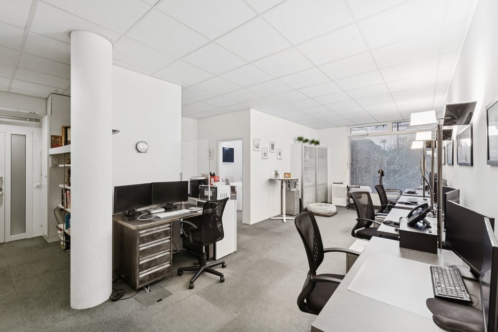 103m² office, photo 7 of 10