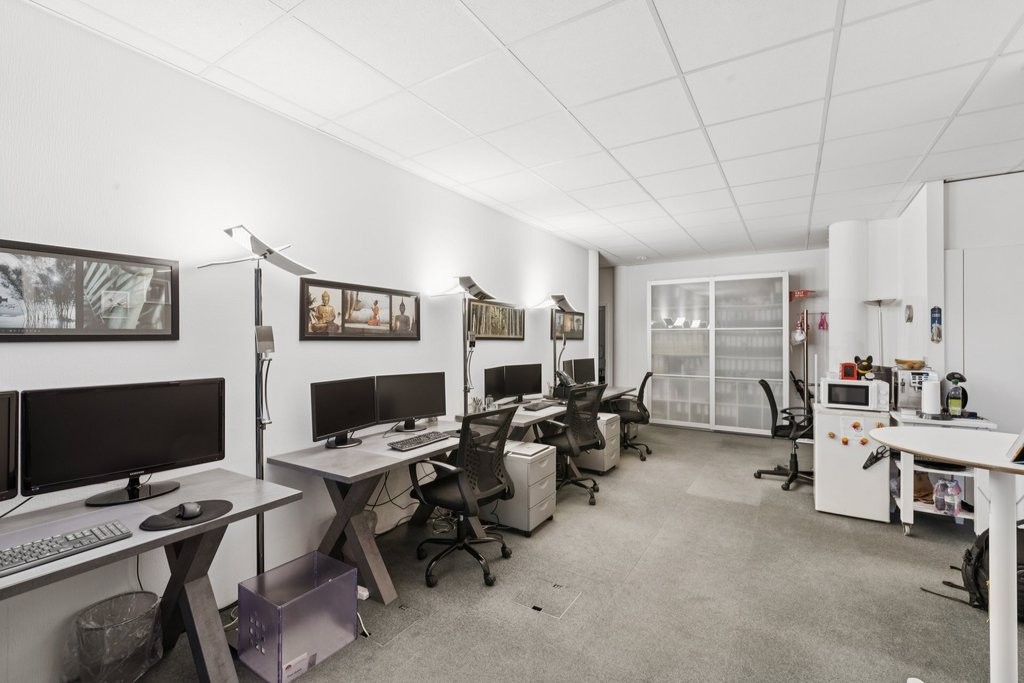 103m² office, photo 3 of 10