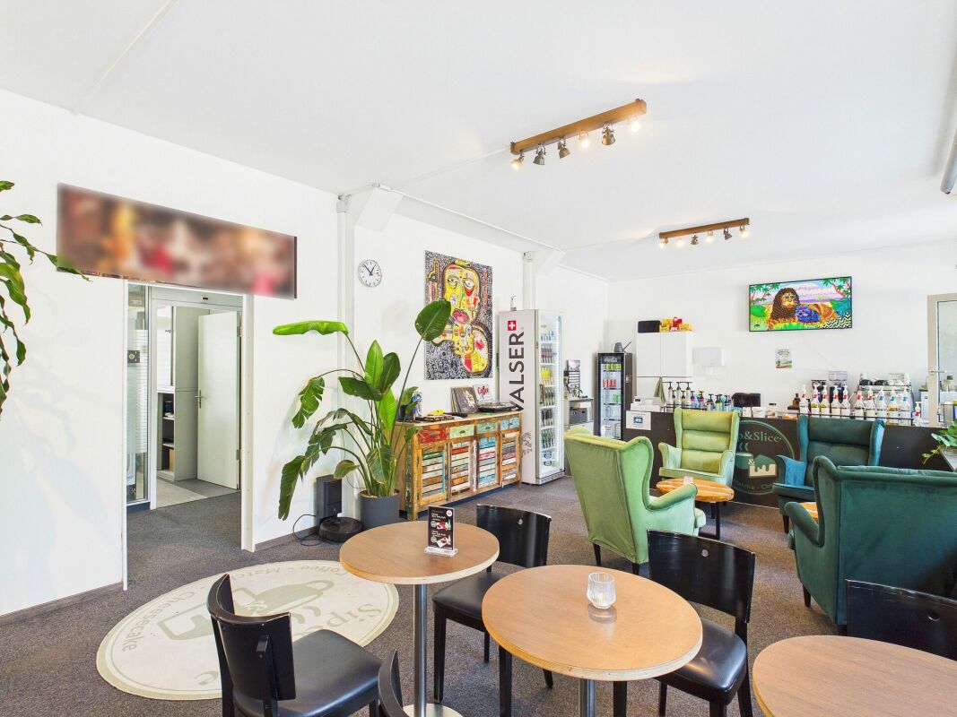 Coffeehouse, photo 3 of 10