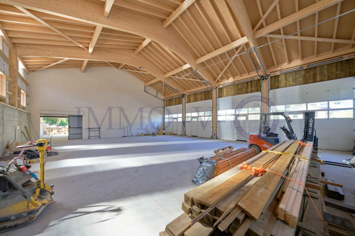 Office, photo 1 of 3