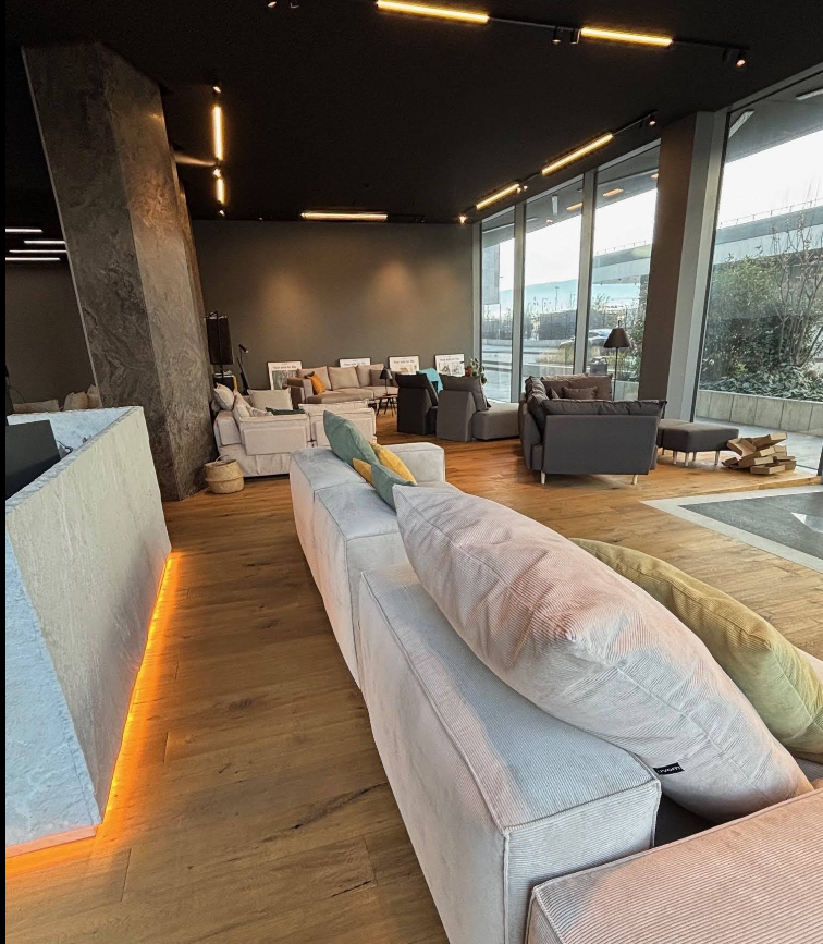 28m² commercial