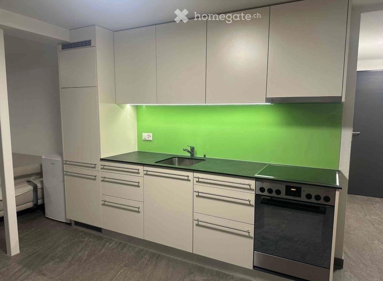 5 rooms apartment