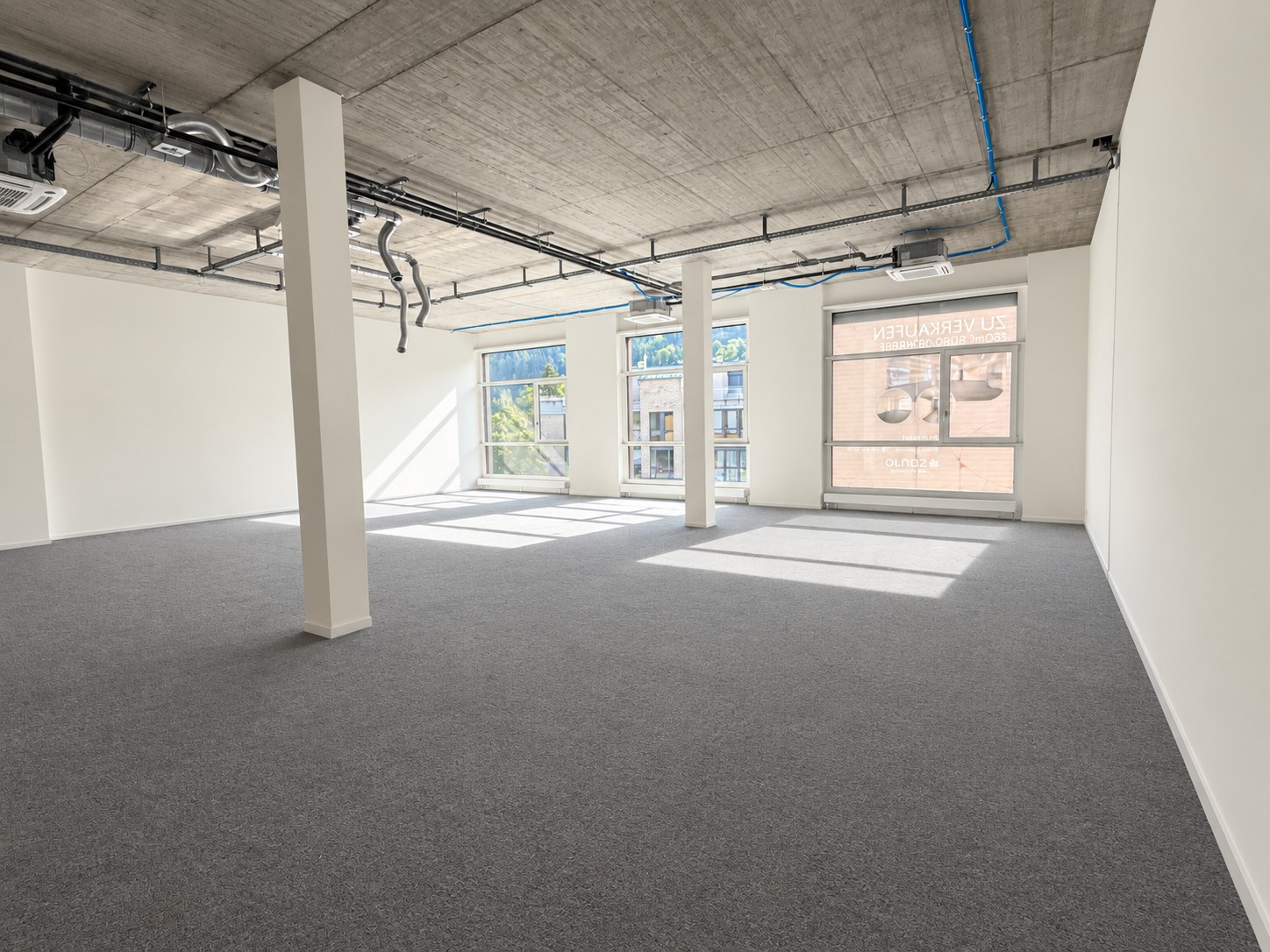 152m² office