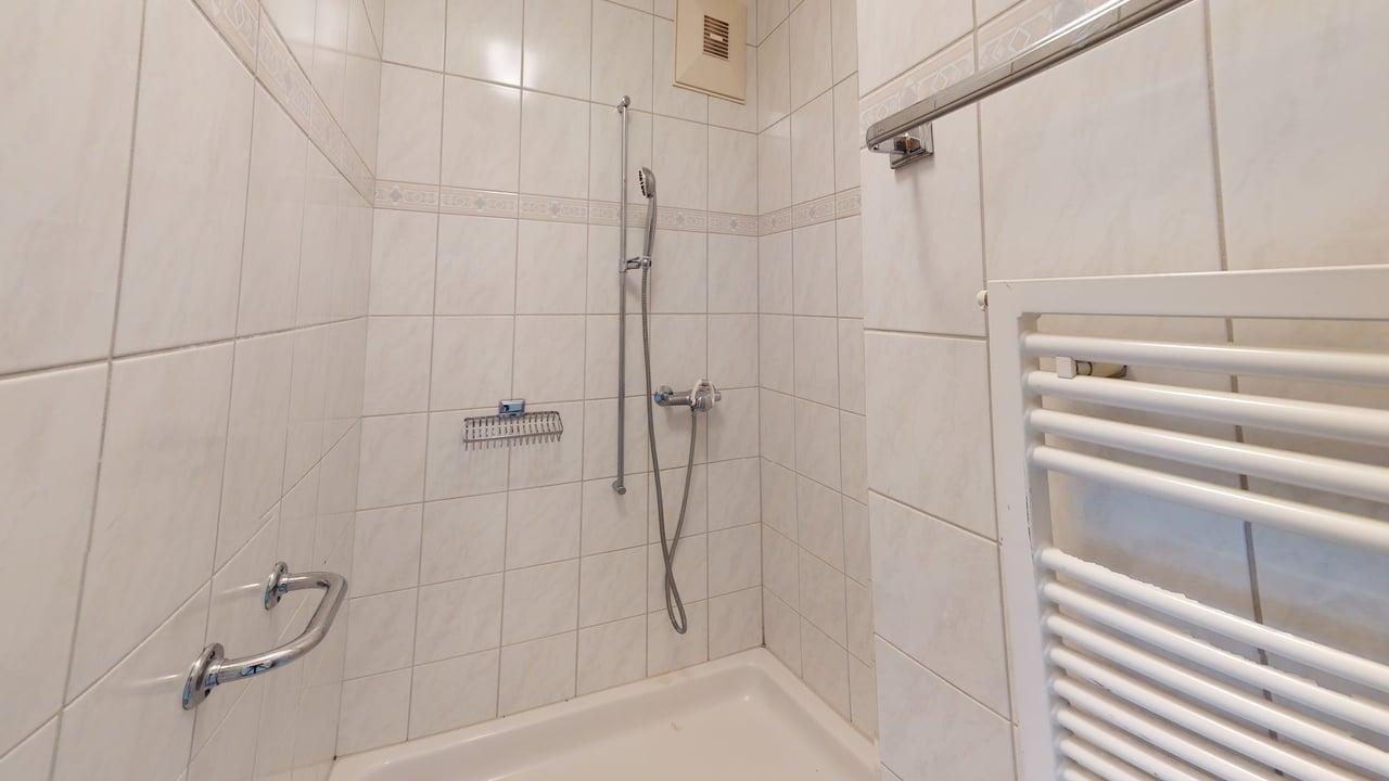 5 rooms apartment, photo 10 of 10