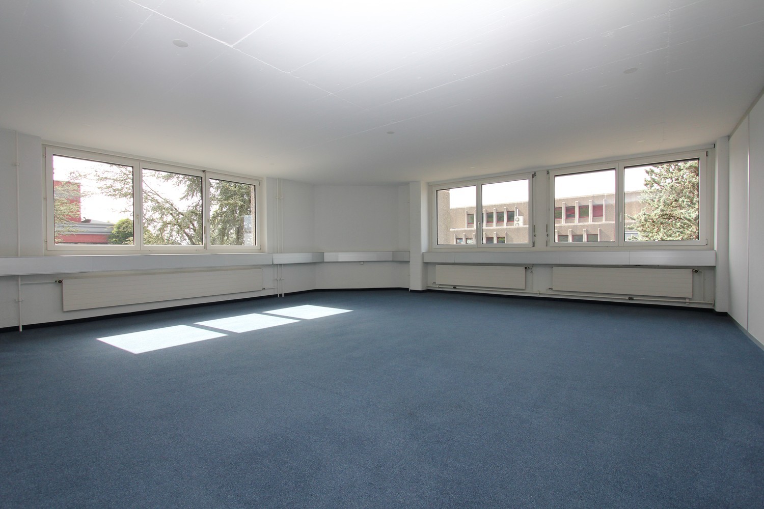 100m² office, photo 3 of 4