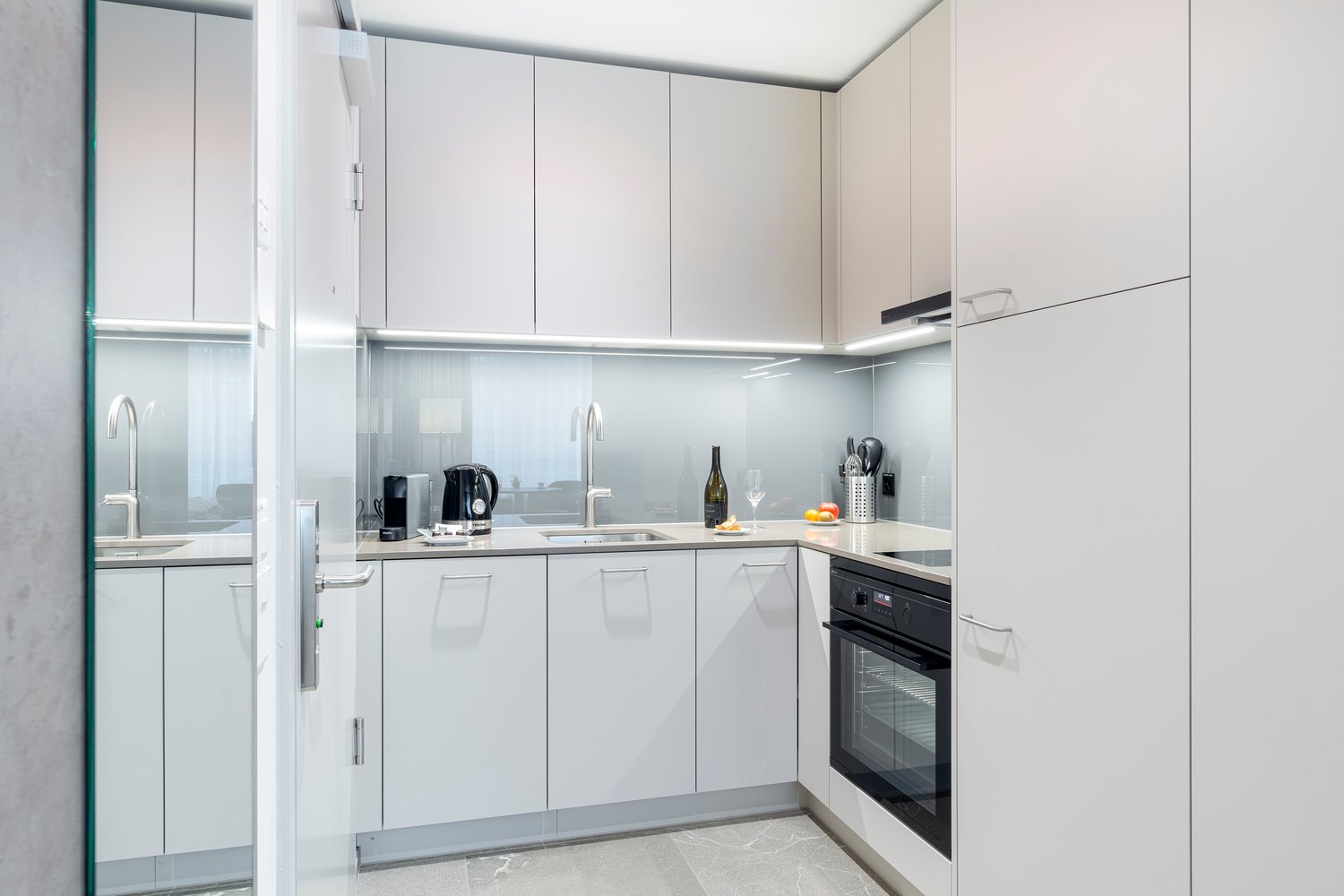 1 room apartment, photo 1 of 10