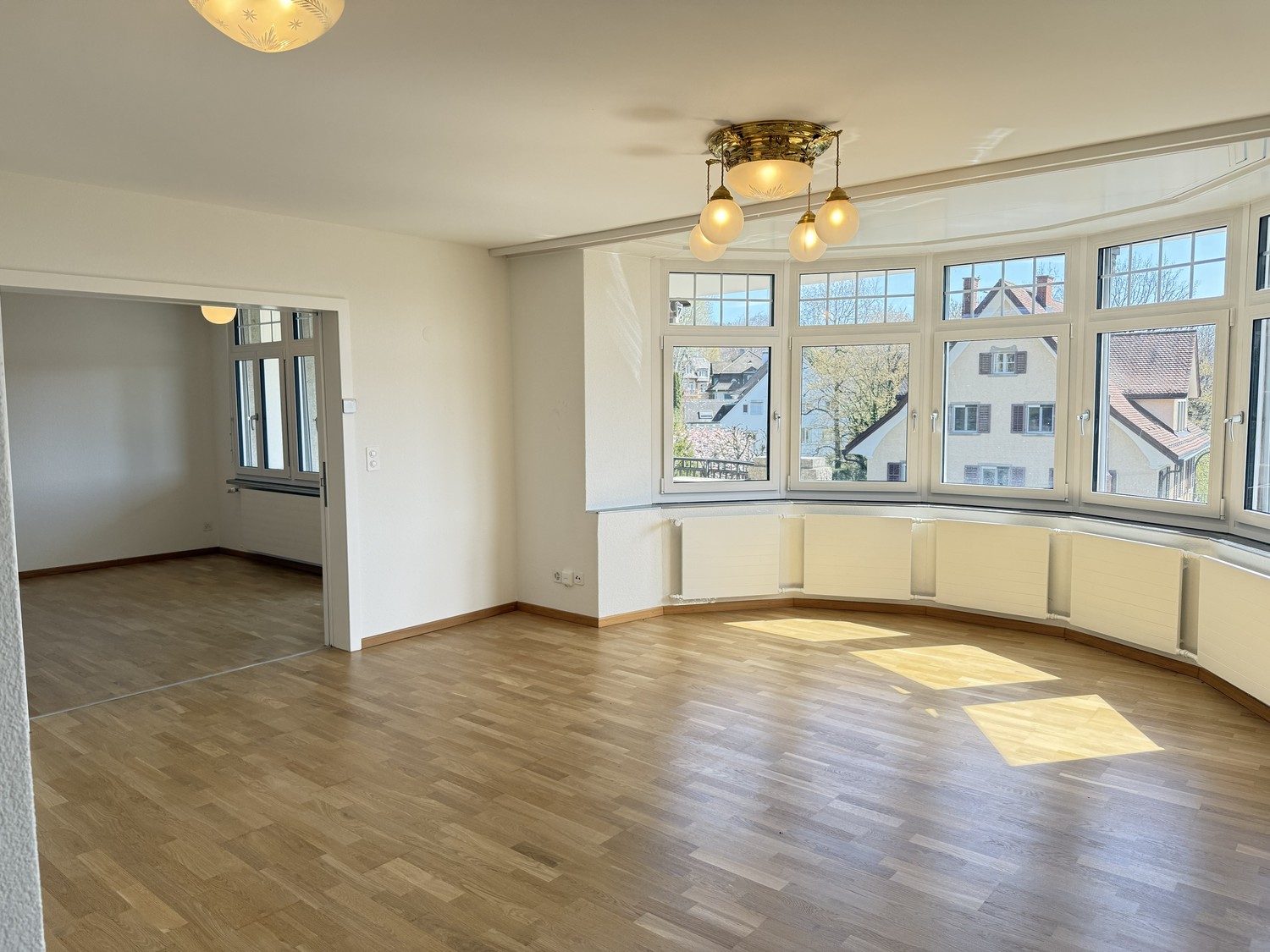 4 rooms apartment, photo 1 of 10