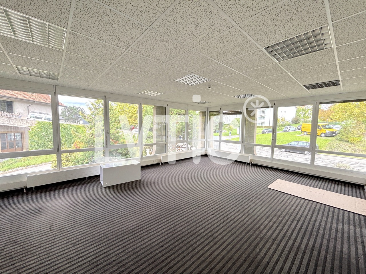640m² shop, photo 4 of 8