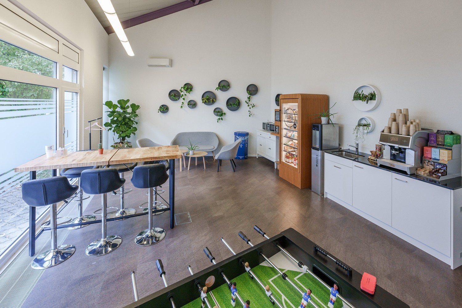 352m² office