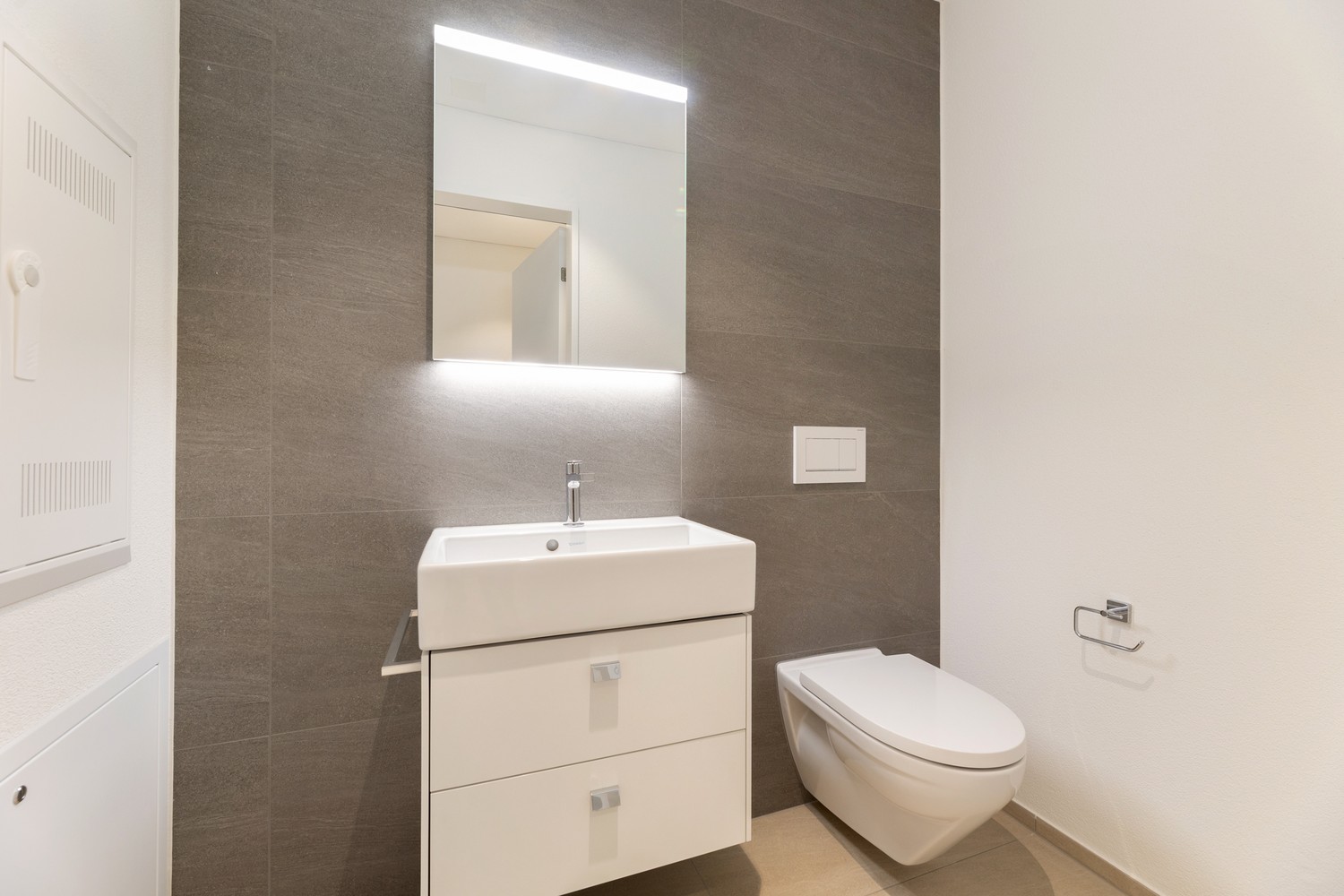 66m² commercial