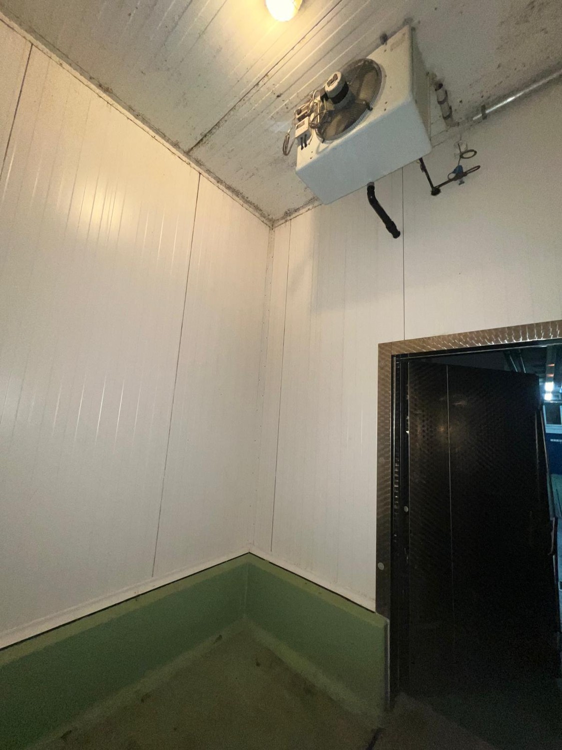 450m² commercial, photo 8 of 10