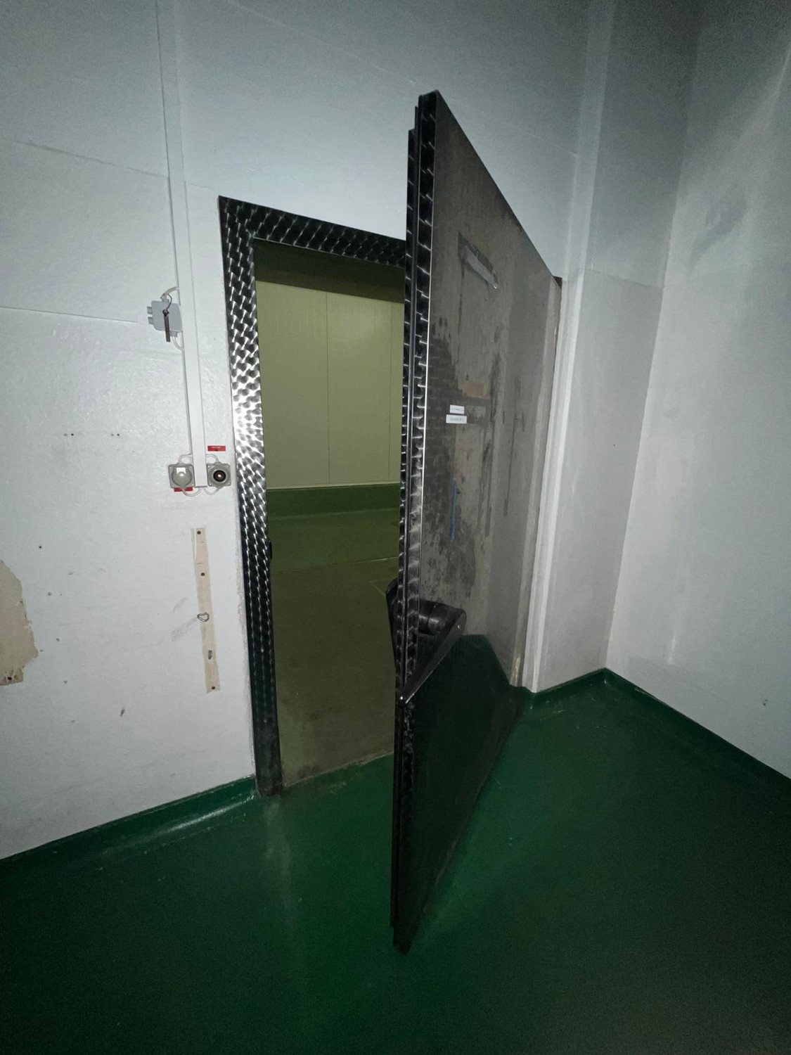 450m² commercial, photo 6 of 10