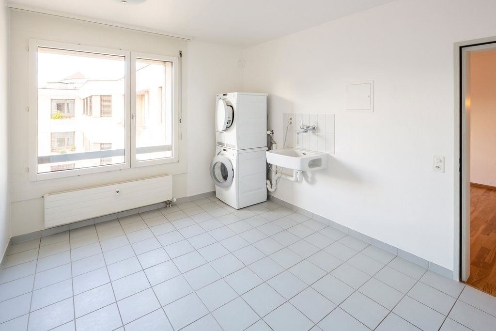 8 rooms apartment, photo 8 of 9