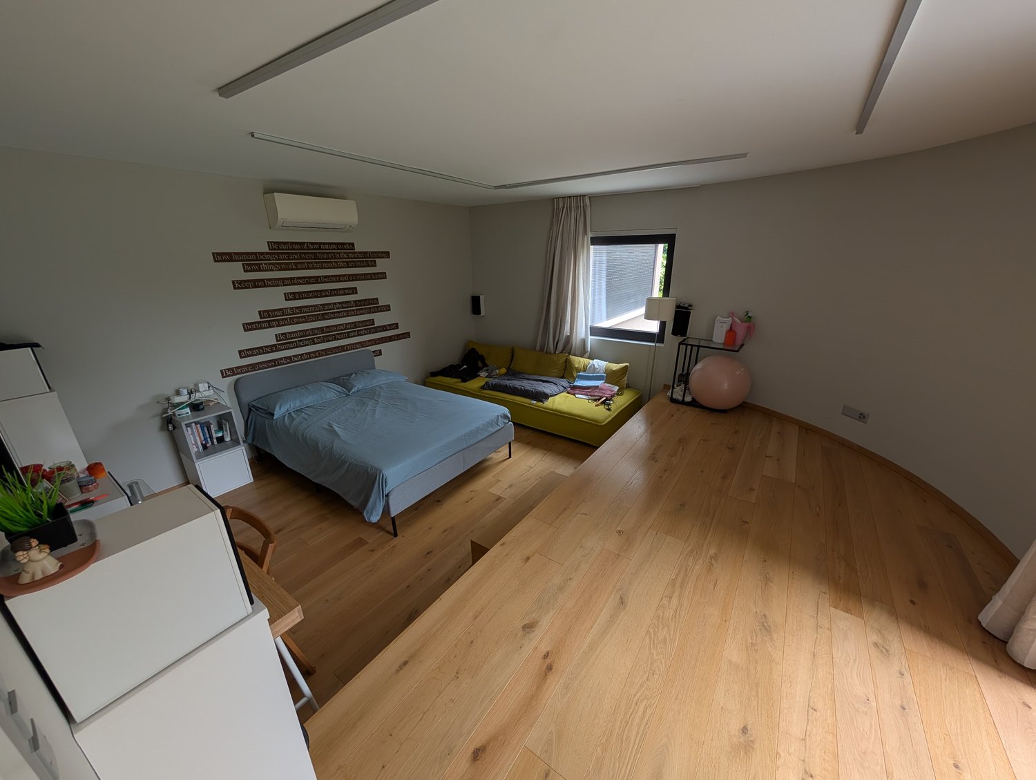 1 room single room