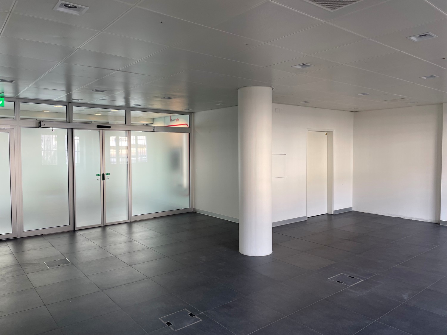 64m² commercial, photo 4 of 5
