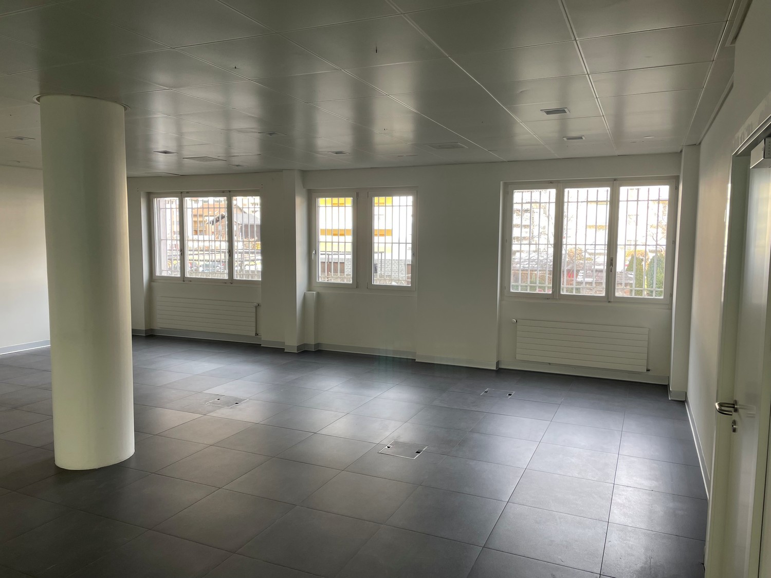 64m² commercial, photo 2 of 5