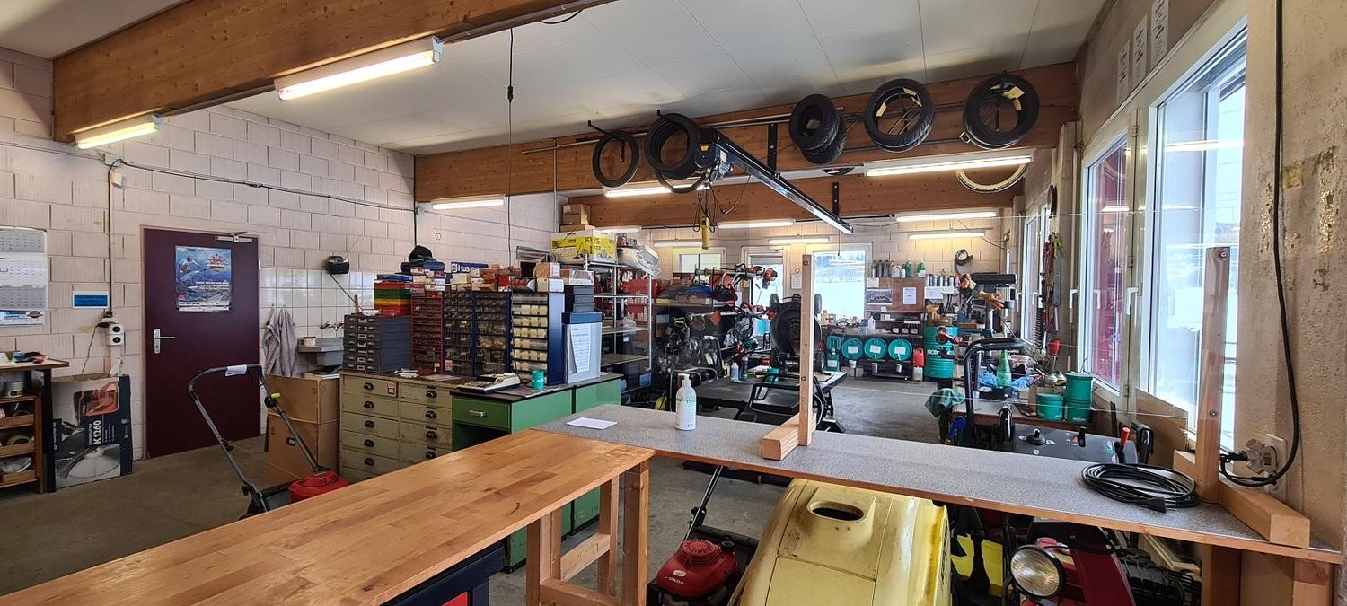 441m² shop, photo 3 of 4