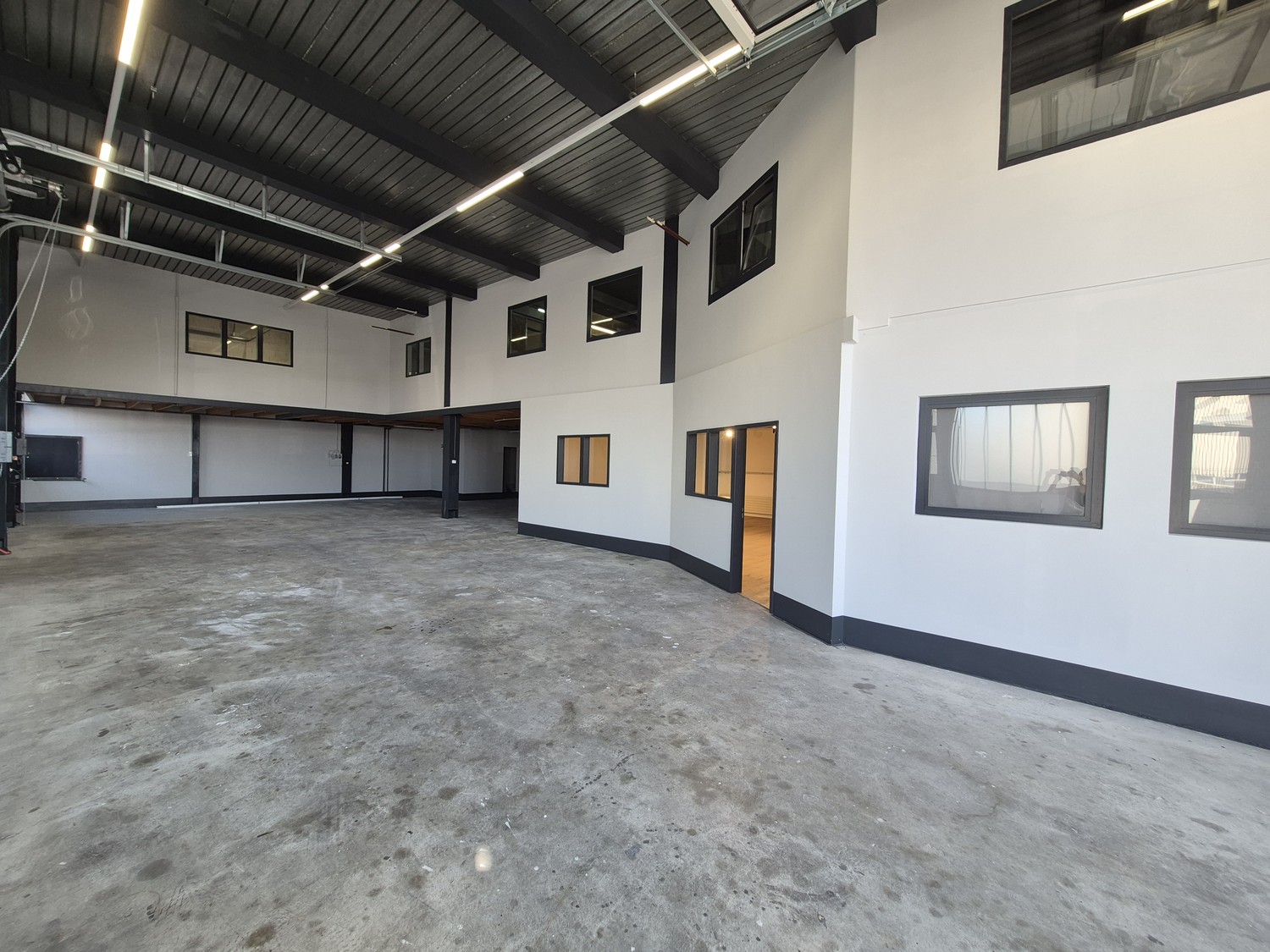 266m² commerciale