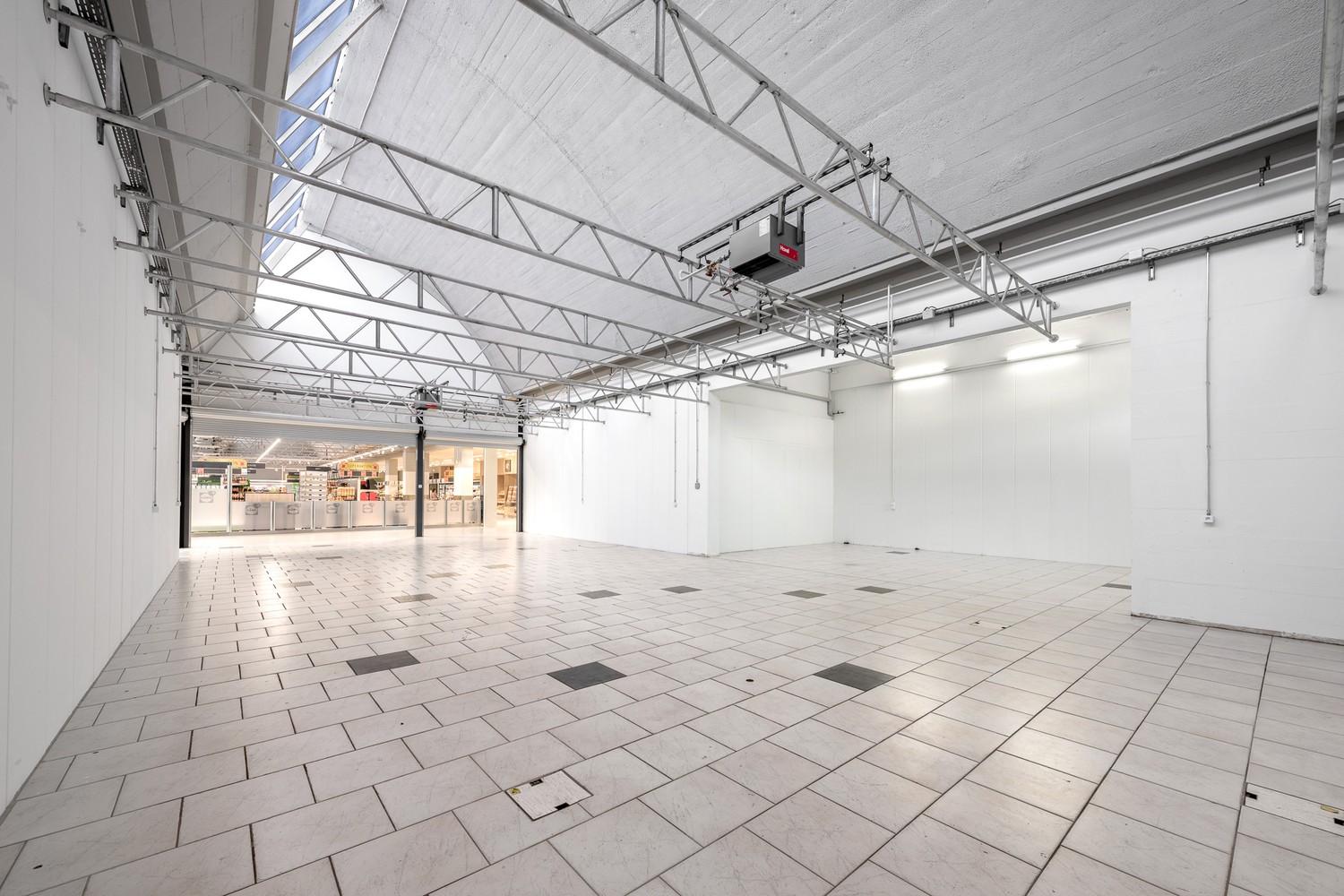 208m² commercial, Foto 8 von 10