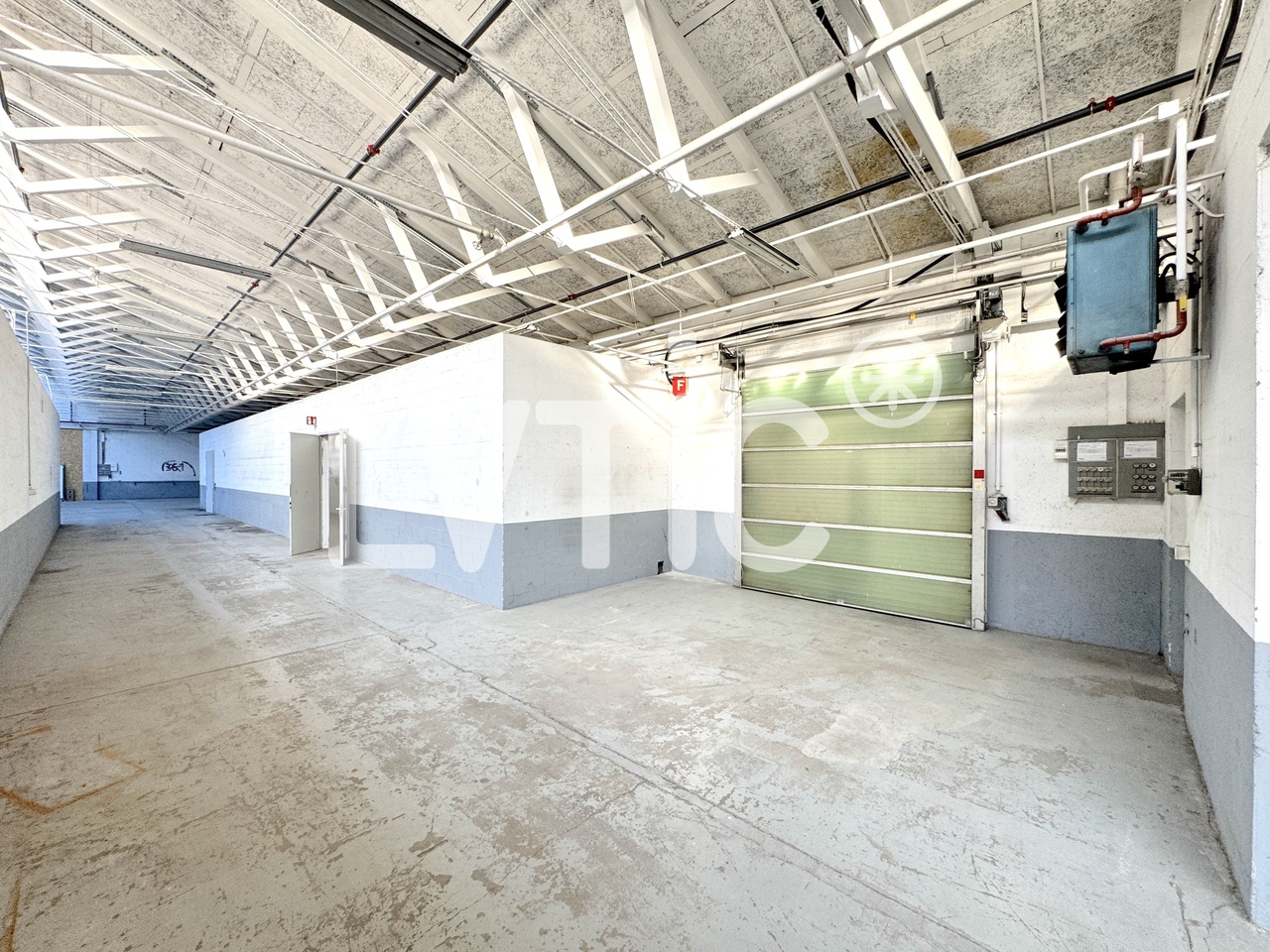 1040m² storage room, photo 4 of 7