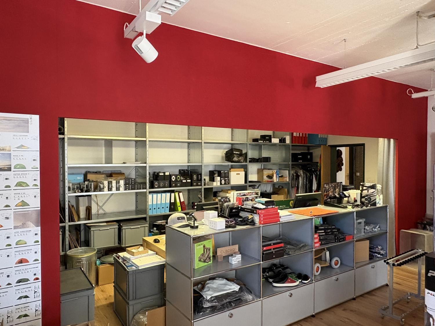 Office, photo 1 of 5