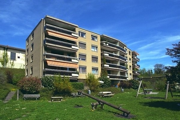 Indoor parking space

8.1% VAT is added for persons not living in the building.

**For viewings, please contact the concierge service - Clean Confort at +41 76 232 29 59.**