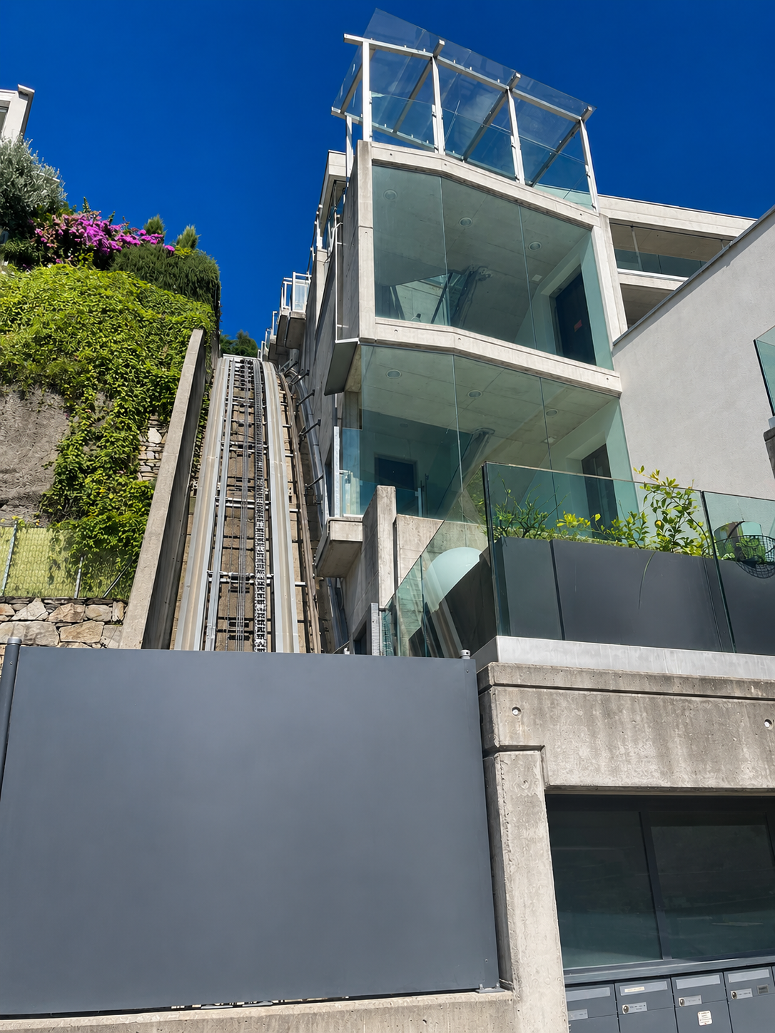 2 ½ rooms terrace flat