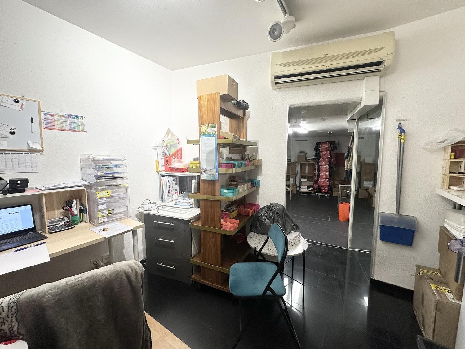 110m² shop, photo 3 of 4