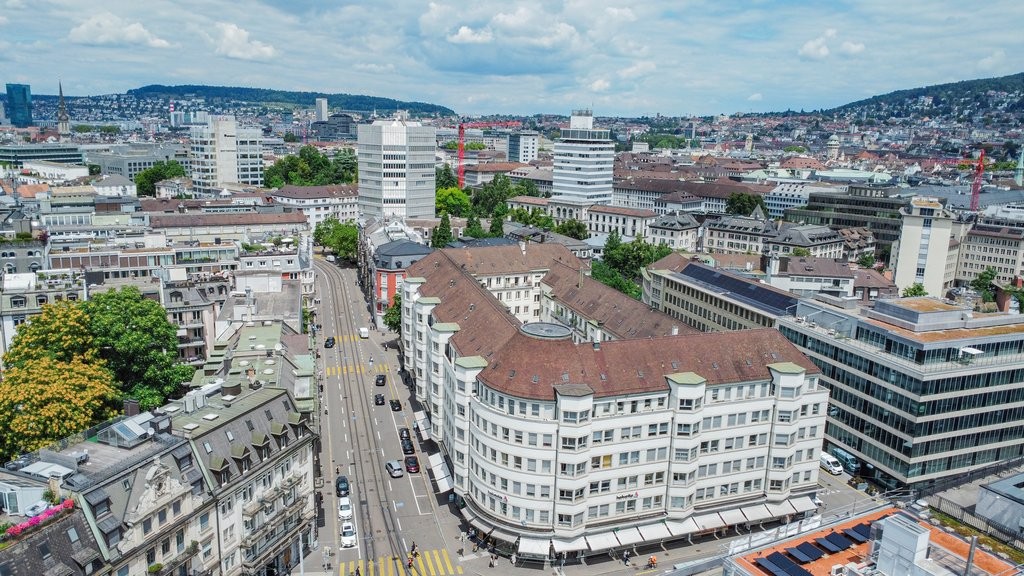 114m² office, photo 1 of 8