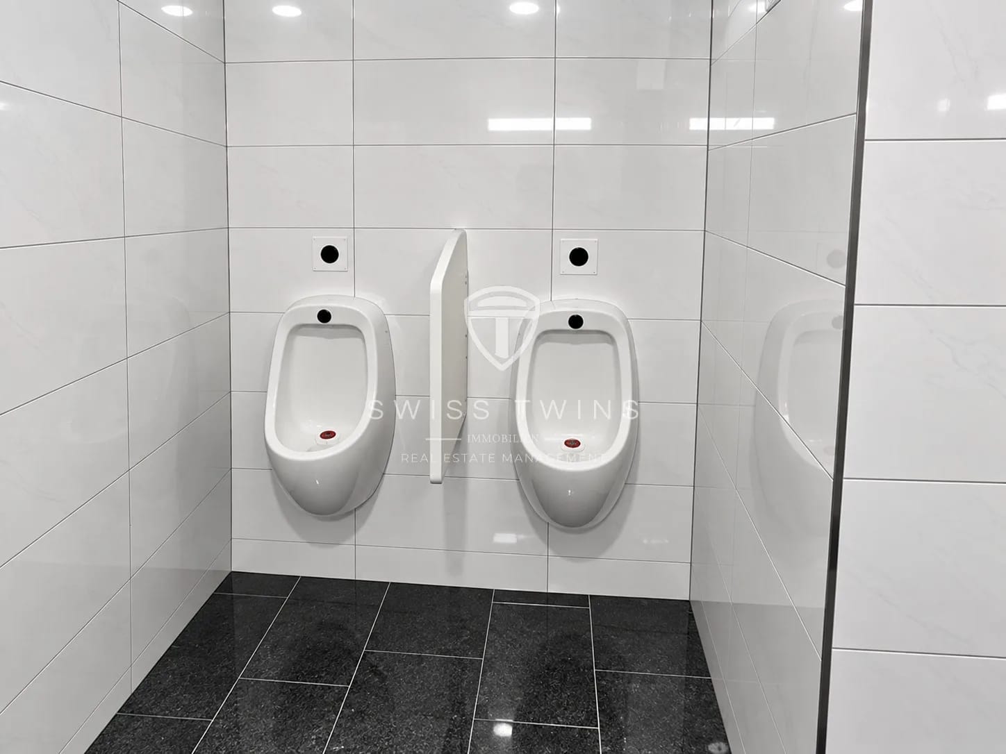 4196m² commercial