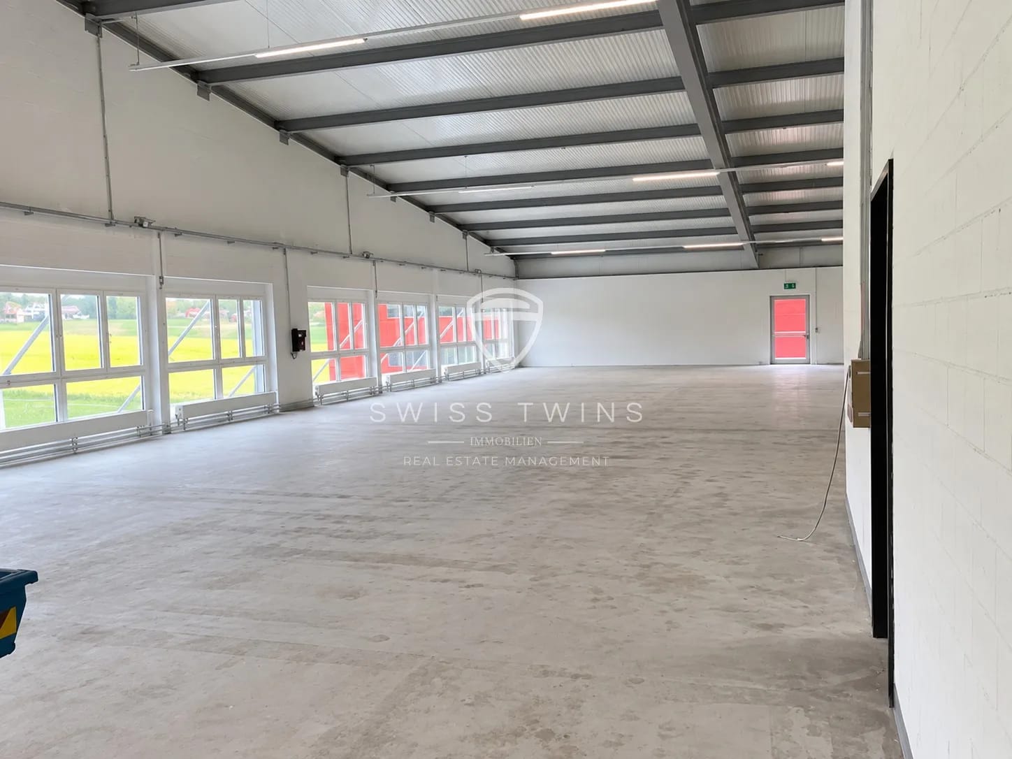 4196m² commercial