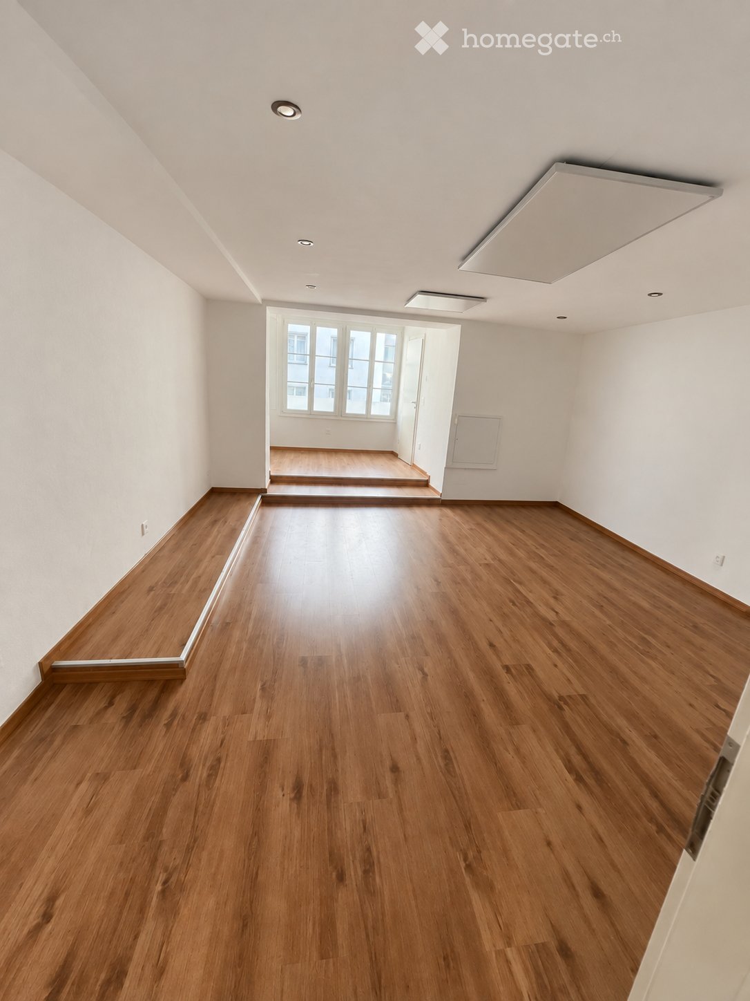1 room single room, photo 1 of 3
