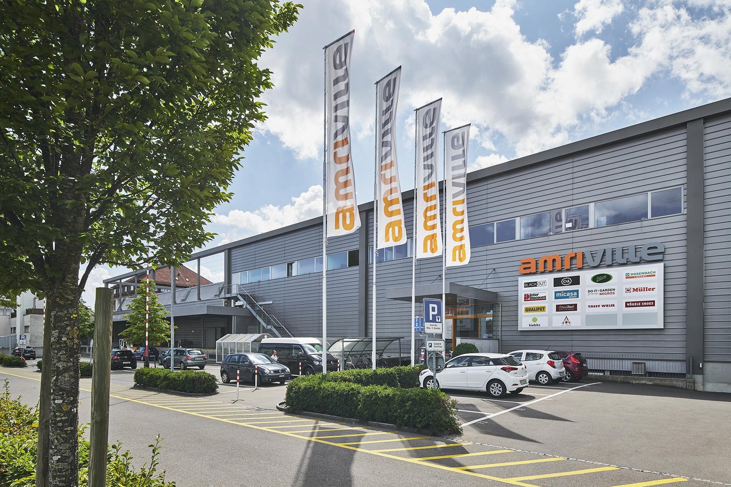 261m² commercial, photo 1 sur 7