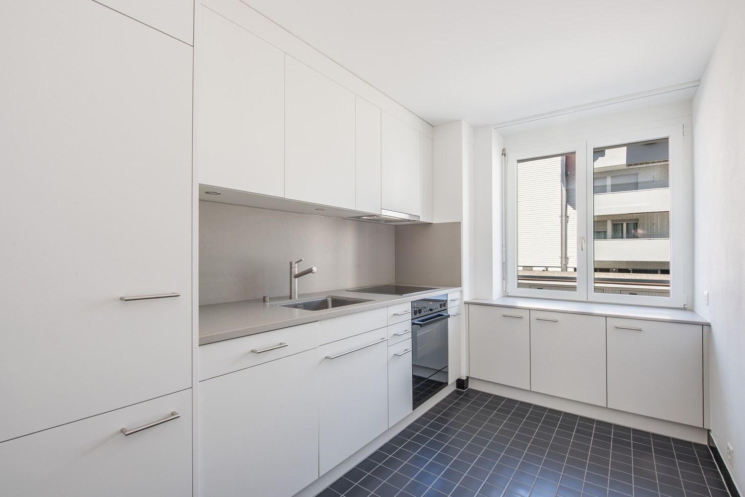 4 rooms apartment, photo 3 of 10