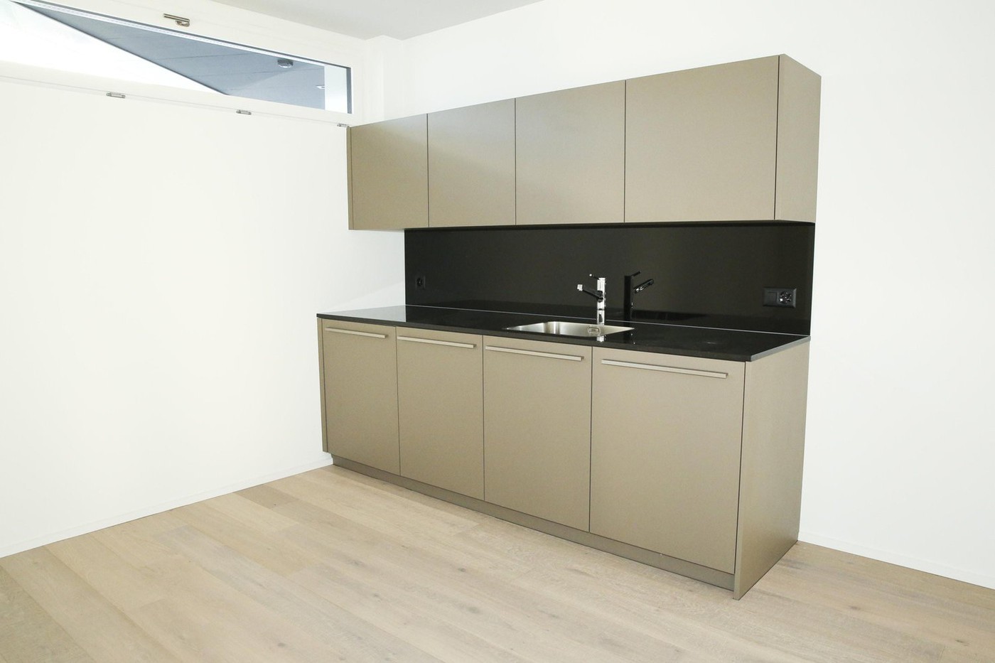 252m² commercial, photo 10 of 10