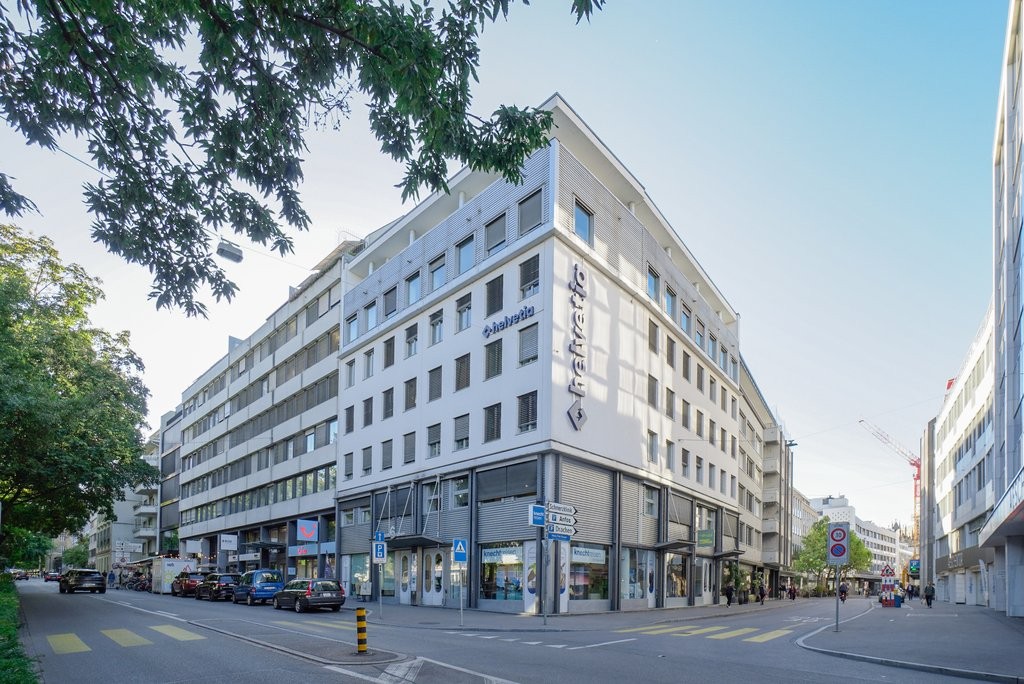 236m² office