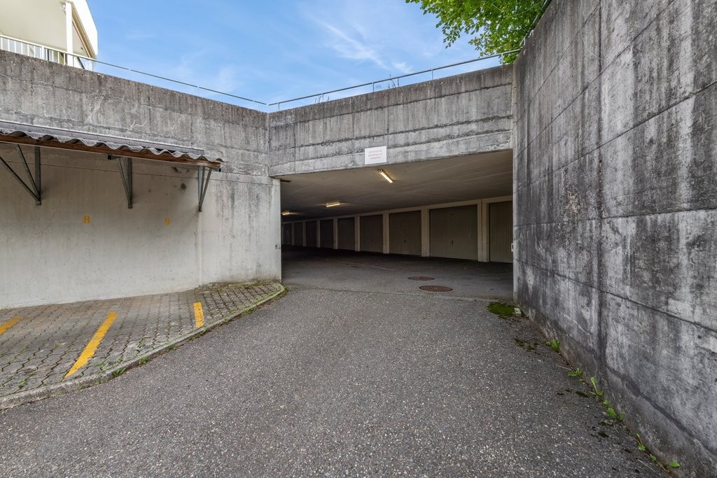 Underground slot, photo 1 of 3
