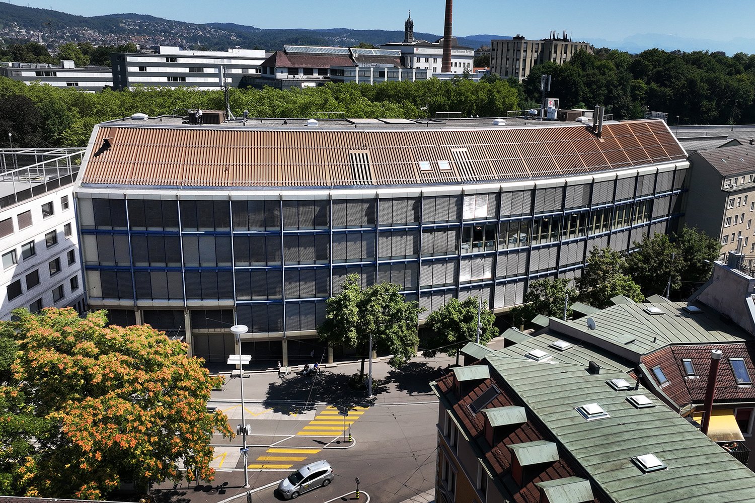 667m² office, photo 2 of 10