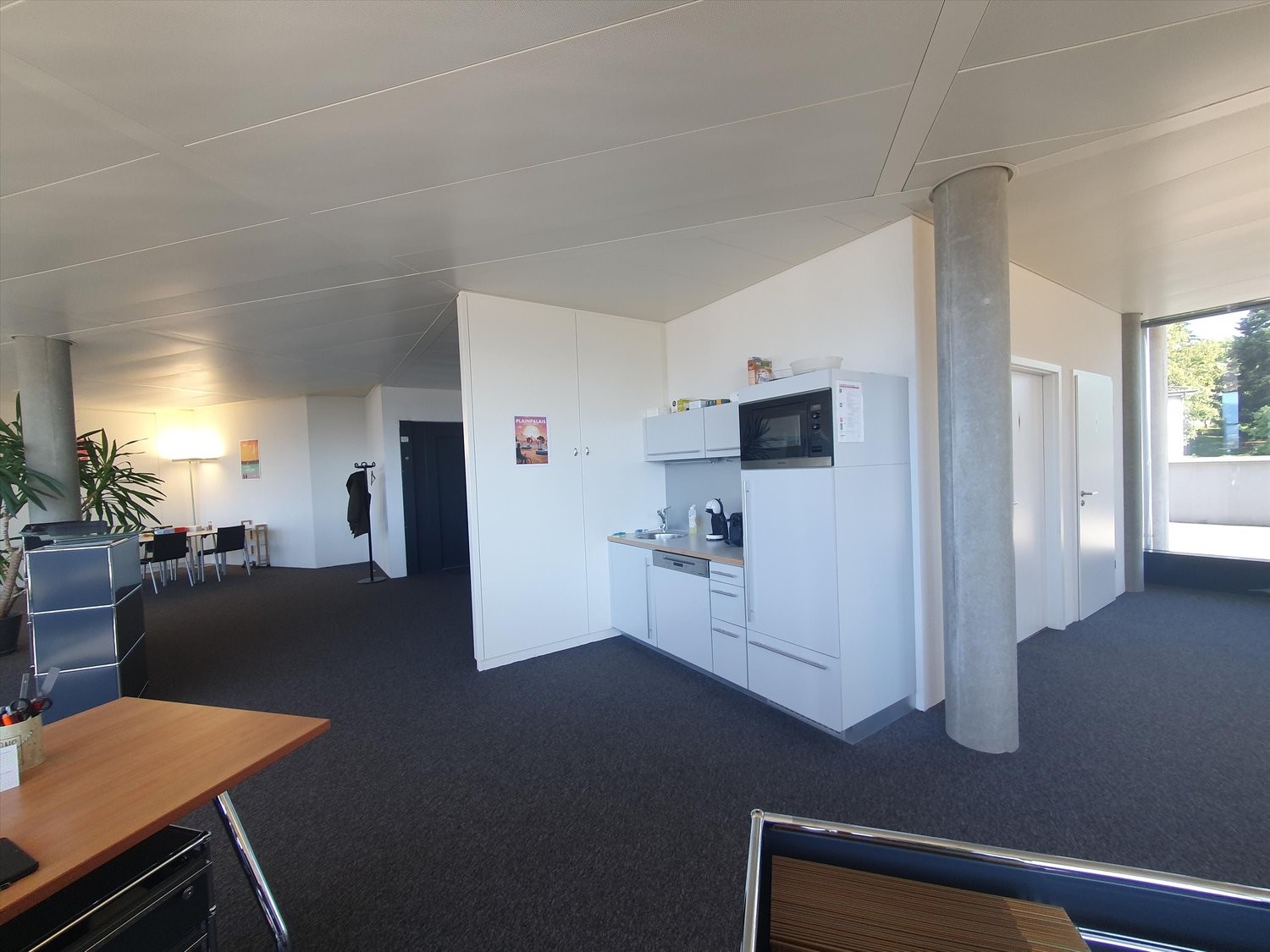 194m² office