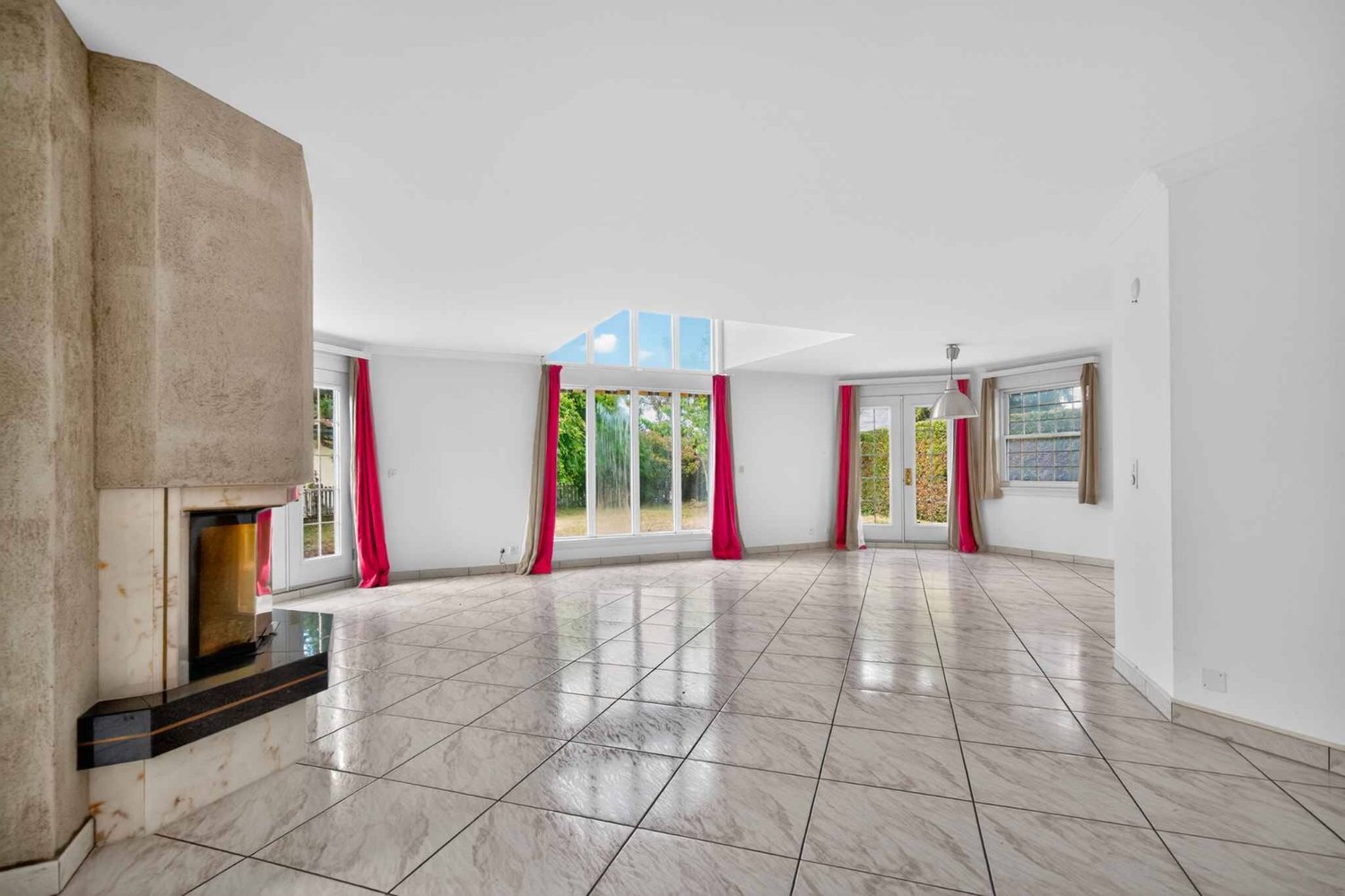 5 rooms villa, photo 5 of 10