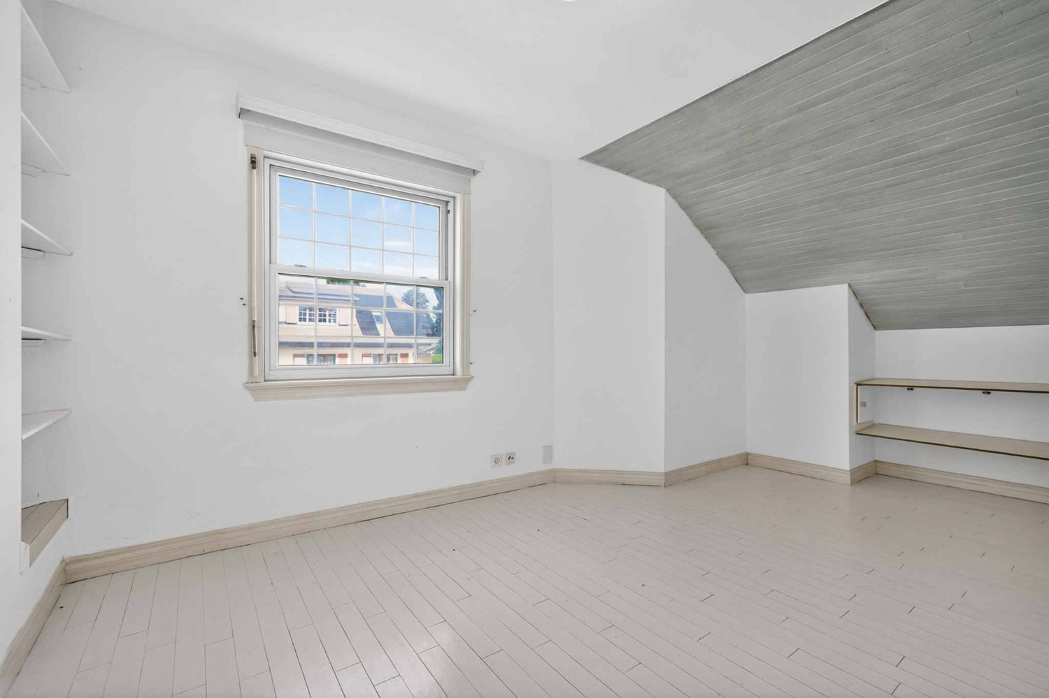 5 rooms villa, photo 7 of 10